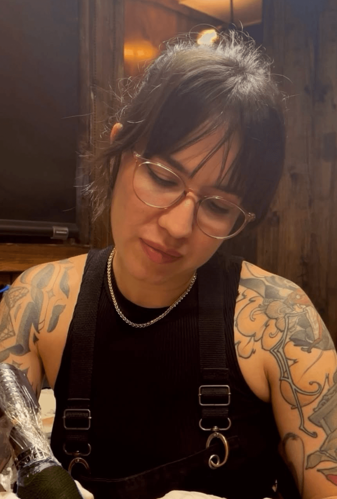 Ailén — tatuadora en Arcano Tattoo Barcelona